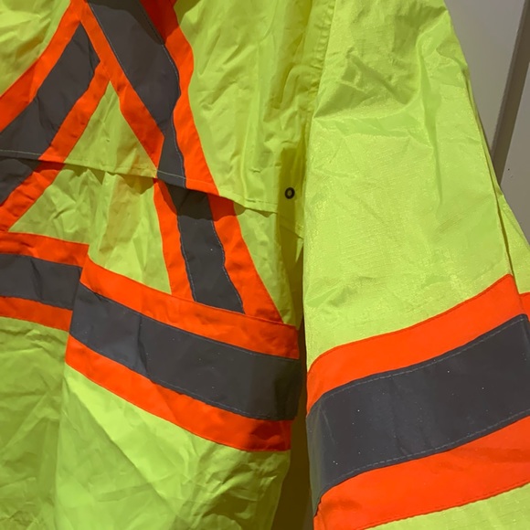 NWOT. Men’s open road 1500 D rips too high visibility jacket - Picture 7 of 7